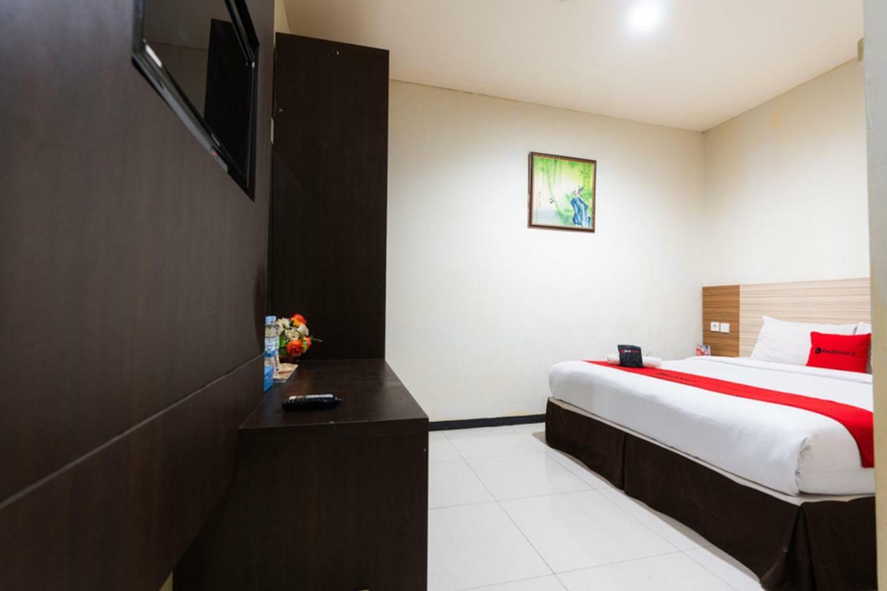 Agraha Andalas Hotel Makassar Exterior foto